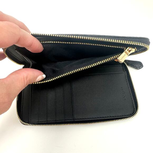 Coach Medium Id Zip Wallet in Black Leather C4124 - Picture 5 of 7